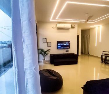Balipara Wohnung | Saya's Abode - Railview Suites