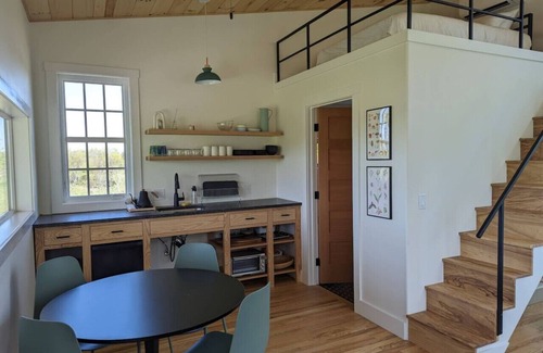 Frankfort Kabine | Scenic Highgrounds Modern Cabin - Chicory