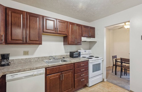 Parma Wohnung | Scenic towers 3105I Cozy & Comfy I Free Parking