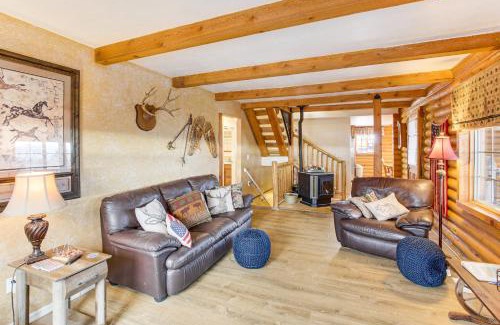 Sweetwater Haus | Scenic Views and Game Room Garden City Retreat!