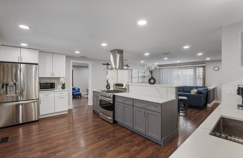 Wasco Haus | Schaumburg Sanctuary - New!