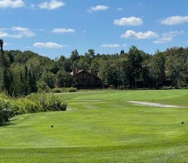 Mancelona Haus | Schuss #145 Walk to ski hill