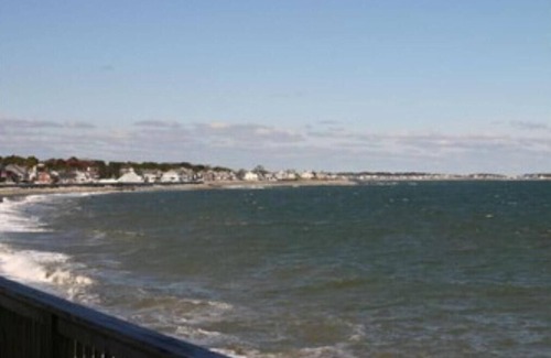 Scituate Haus | SCITUATE Beach Front huge 4 bedroom 2 bath. Amazing views sleeps 13. NEW!!