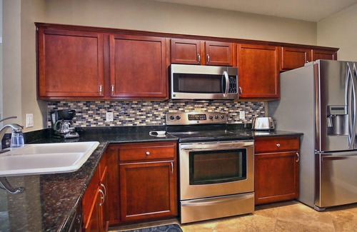 Paradise Valley Village Eigentumswohnung | Scottsdale Kierland Condo, Wi-Fi, Gated, Whirlpool / Pools, Kingsize-Bett