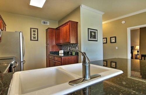 Paradise Valley Village Eigentumswohnung | Scottsdale Kierland Condo, Wi-Fi, Gated, Whirlpool / Pools, Kingsize-Bett
