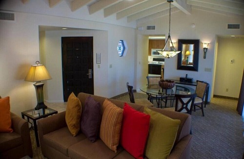 Arcadia Eigentumswohnung | Scottsdale Resort Inviting 2BR Condo with Fitness Center
