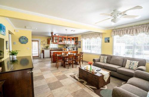 Breakers Haus | Sea Beauty - Charming Cottage with Pool and Private Beach Lot
