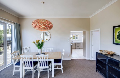 Haumoana Haus | Sea Deck Haven - Hastings Holiday Home