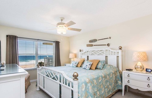 Seawinds Condo Eigentumswohnung | Sea-Esta Oceanfront Luxuriöse Ferienwohnung am Meer Ormond Beach / Daytona Beach