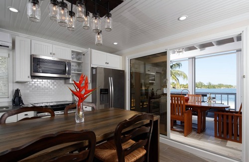 Rum Point Hütte | Atemberaubende Villa mit 2 Schlafzimmern in Cayman Kai