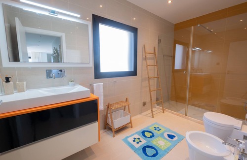 Pedrogao Wohnung | SEAFRONT APARTMENT WITH POOL