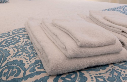 Pedrogao Wohnung | SEAFRONT APARTMENT WITH POOL