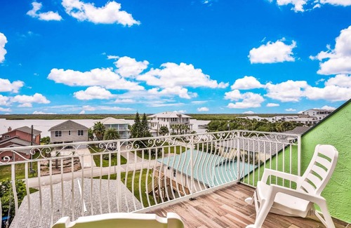 Bethune Beach Haus | Sea Turtle Manor