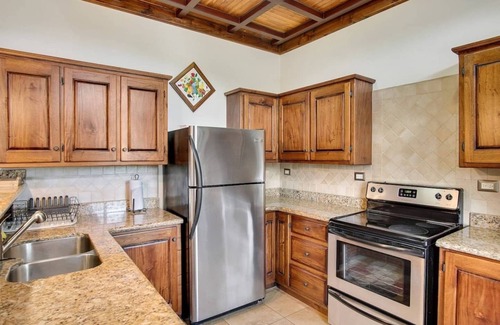 Junquillal Eigentumswohnung | Lovely 1 bedroom loft w/pool access - 5 min from the beach