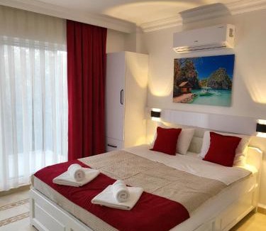 Kalkan Wohnung | Sea view 5 En-suit villa, pool heatable, free WIFI VillaHappy in Kalkan