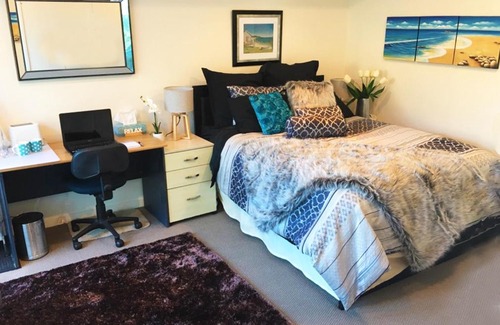 Northcote Haus | Sea view guest house