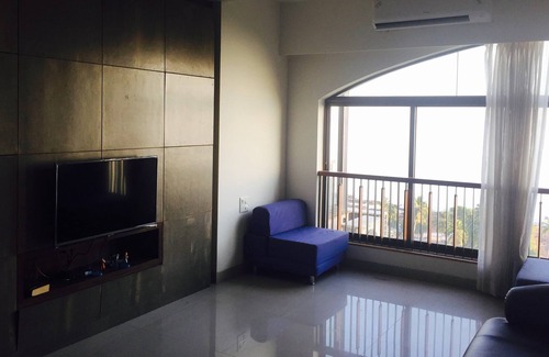 Vainguinim Wohnung | Private Wohnung mit Meerblick in Dona Paula