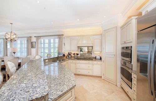 Seven Mile Beach Wohnung | Seabreeze 8 - Luxury 4-Bedroom on Seven Mile Beach