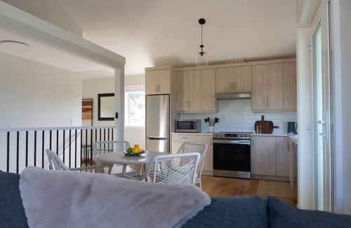 Regional District of Nanaimo Haus | Seabreeze Haus Lantzville (Entire Guest-Suite)