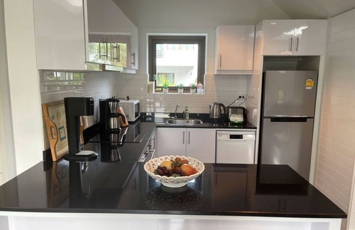 Kram Villa | Seabreeze Villa