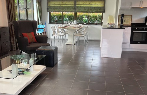 Kram Villa | Seabreeze Villa