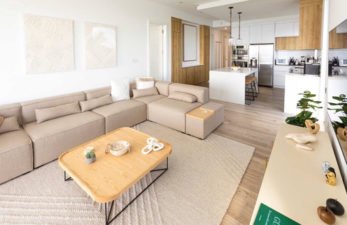 Northwest Point Eigentumswohnung | SeaDreams #5: Elevated Oceanfront Views w/Access to Rooftop Lounge, Pool + Heated Spa