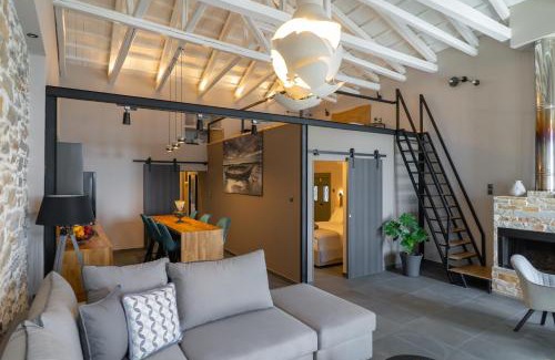 Kato Gatzea Haus | Seafront Karma Luxury - An Escape From Reality