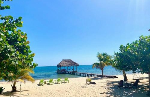 Placencia Haus | Seagrape Escape