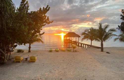 Placencia Haus | Seagrape Escape