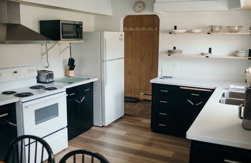 Bayfield Hotel | Seagull Bay Motel