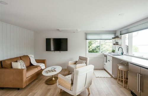 Bayfield Hotel | Seagull Bay Motel