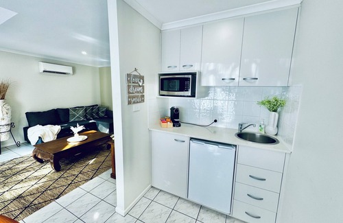 Coffs Harbour Kabine | Seaheaven @ Aanuka Resort Spa Bure with Pool - Tennis - Walk to Beach