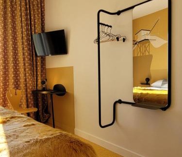 Royan Hotel | Seakub hotel