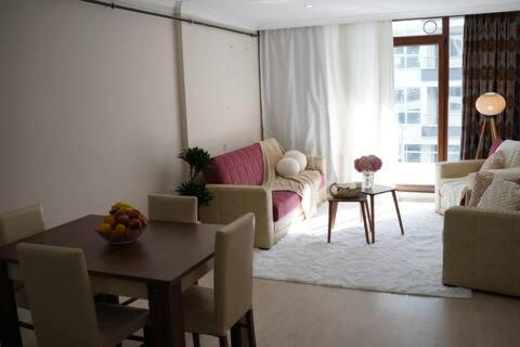 Cinarcik Wohnung | Seaside 2BR Retreat Çinarcik