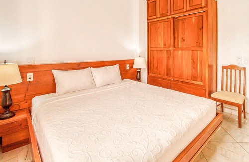 Surfside Eigentumswohnung | Seaside apartment w/beach access, ocean view, shared pool, WiFi & partial AC