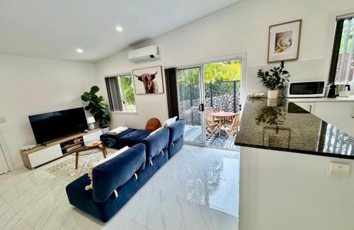 North Curl Curl Haus | Seaside Cottage