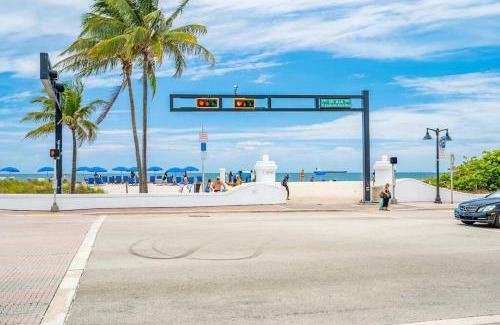 Birch Park Finger Streets Wohnung | Seaside Escape Steps to Beach, Dining, Shopping and Las Olas!