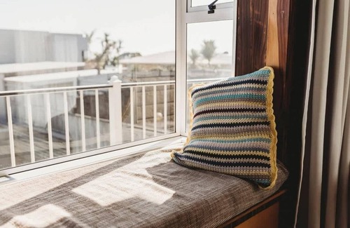 Rewa Haus | Beach House On Hamblyn - sea views in New Plymouth