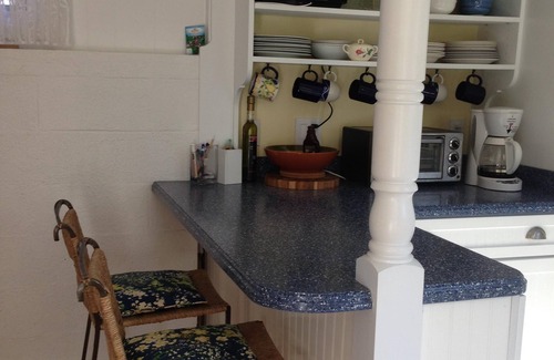 Campground Landing Haus | Seaside Garden: 2 Minuten zu Fuß zur Bucht, friedlich, privat, Vogelparadies