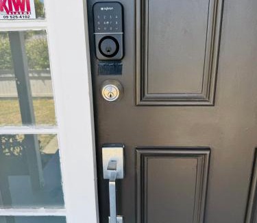 Sunnyhills Villa | Seaside Luxury 4bedroom House