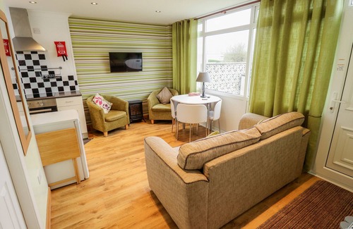 Chapel Saint Leonards Hütte | Seaside Retreat