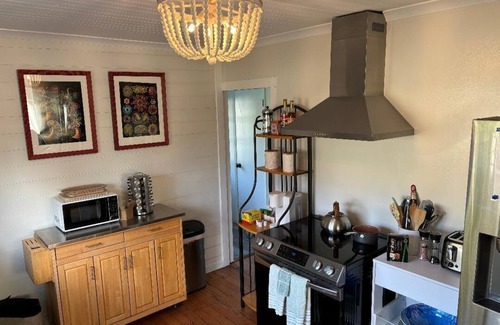 Seaview Haus | Seaview Beach Bungalow 3rd Night Free