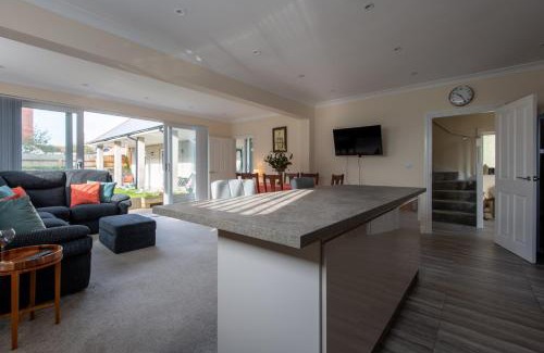 Penarth Haus | Seaview Cottage