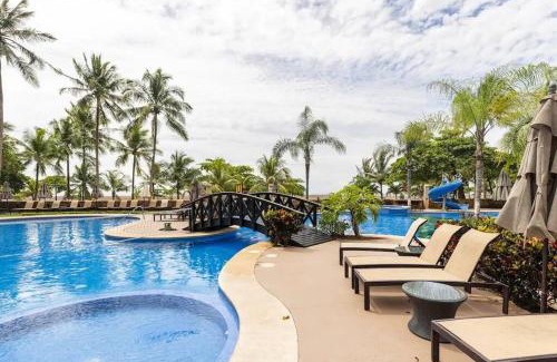 Jaco Haus | Seaview Oasis 1-BR Suite in Croc's casino resort