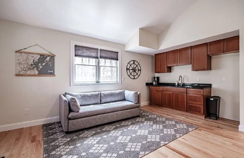 Sebago Haus | Sebago, newer construction, lake access, AC, 3bd2.5bth, Long Beach neighborhood