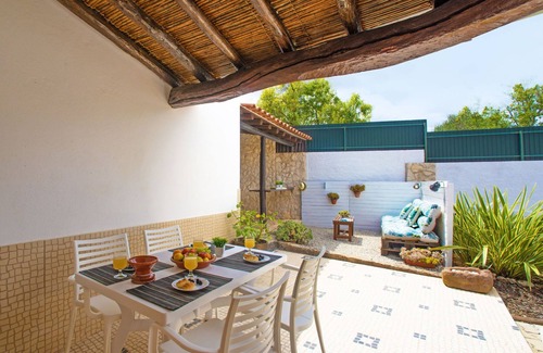 Mem Moniz Haus | Sebastião by Interhome