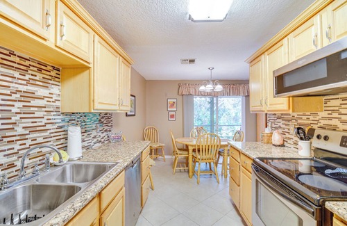 Sebastian Highlands Hütte | Sebastian Home w/ Screened Lanai: 8 Mi to Beach!