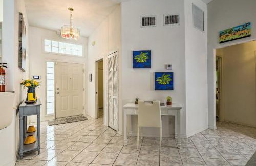 Sebastian Highlands Haus | Sebastian Home with Lanai and BBQ about 7 Mi to Beach