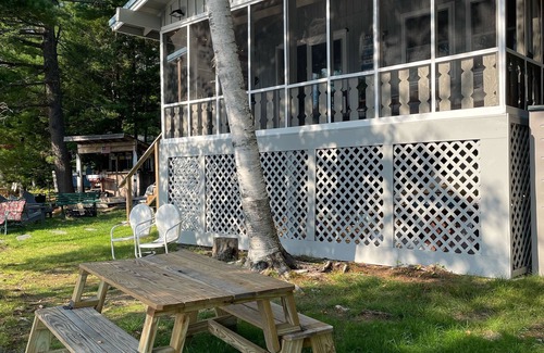 Bowerbank Kabine | Sebec Lake at its finest!