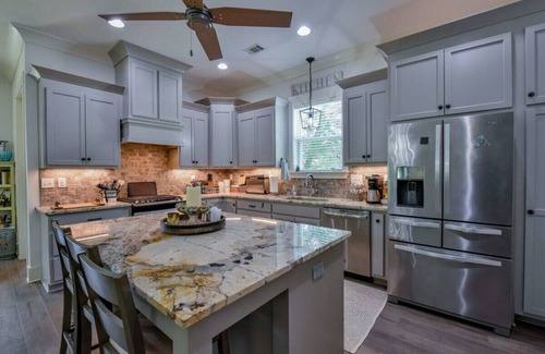 Tuscaloosa Haus | Secluded 10 acre estate 10 miles from UA w/ 4BR